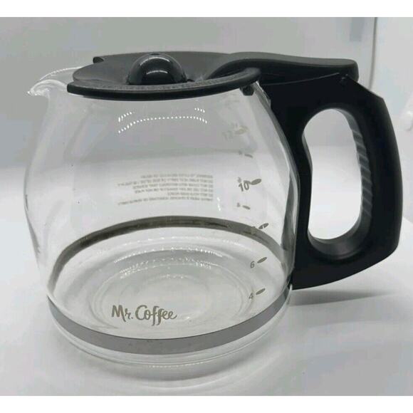 Mr. Coffee 12-Cup Replacement Coffee Carafe  Black Durable Glass Drip-Free | EUC - Picture 1 of 5